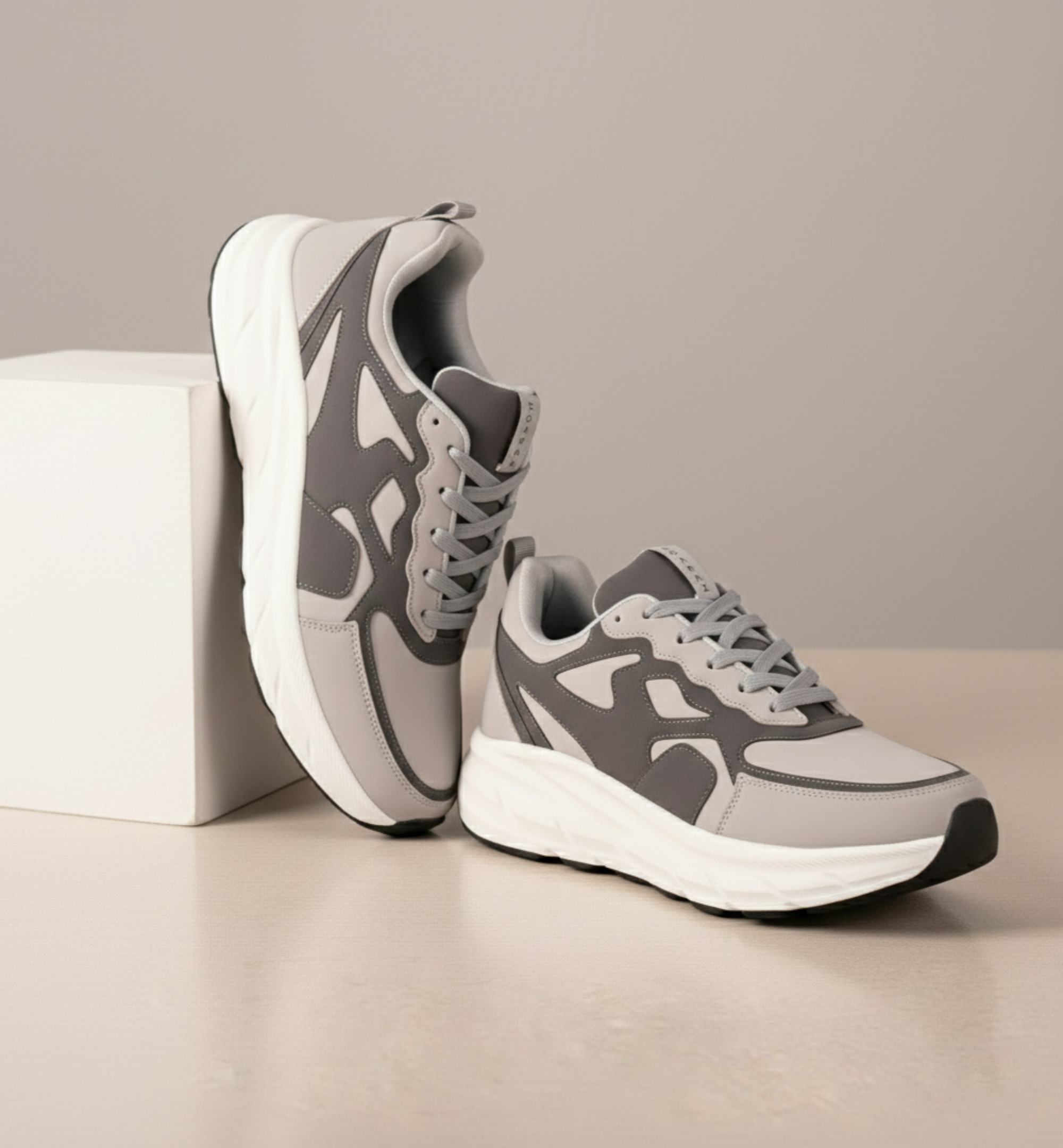 Mens sports running shoes